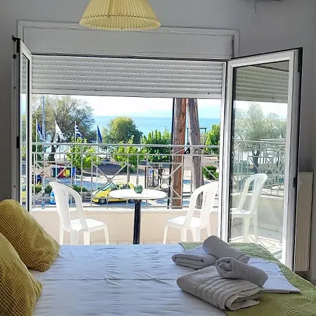 Allure Loft * Néa Ankhíalos